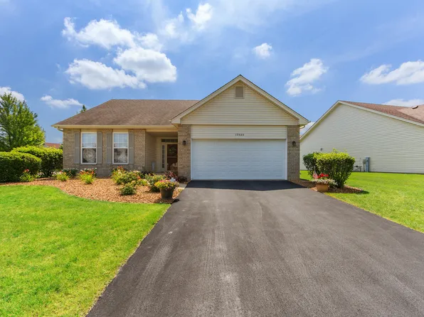 17525 Bonneville St, Lockport, IL 60441