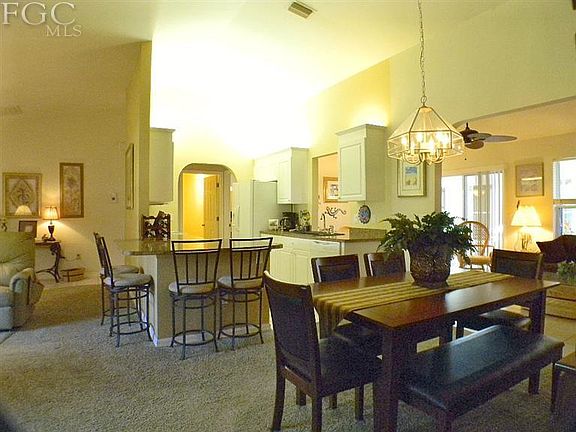 4th image of 4606 SW 6th Pl