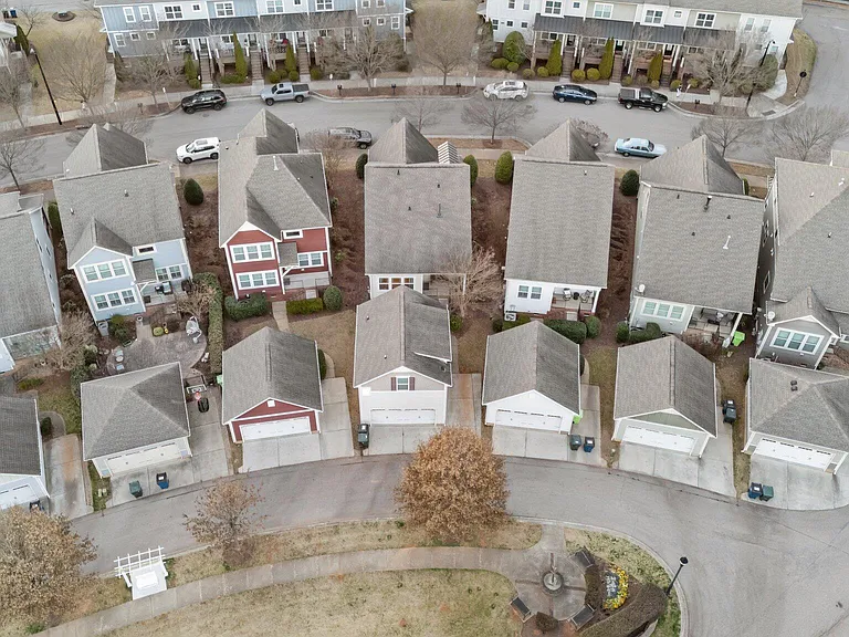 1536 Crafton Way — Photo 36
