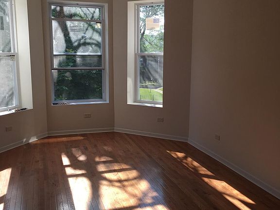 2nd image of 136 N Mason Ave