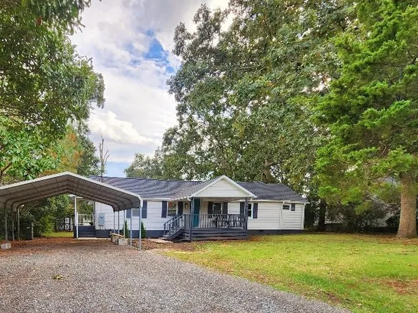 11 Magnolia Dr, Roxboro, NC 27573