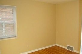 5th image of 9712 Hubert Ave