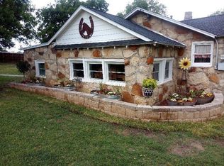 1317 Scotland Ave, Azle, TX 76020