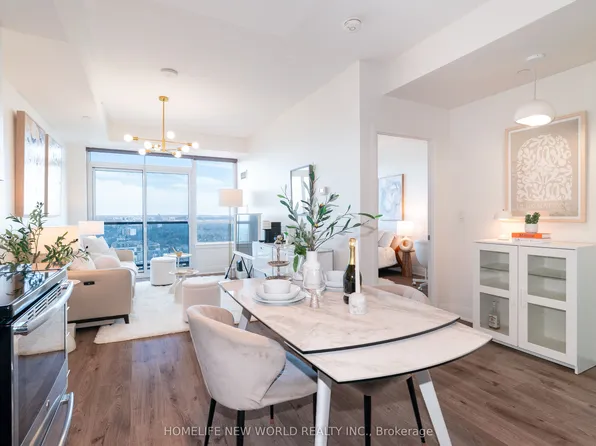 7165 Yonge St #Penthouse 201, Markham, ON L3T 0C9