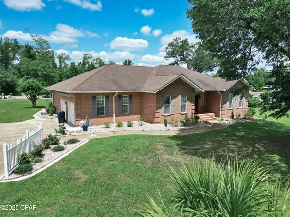 16532 SW Mimosa St, Blountstown, FL 32424