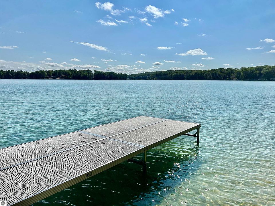 10370 N Twin Lake Rd NE, Mancelona, MI 49659 Zillow
