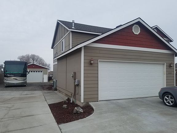 Driveway to shop
