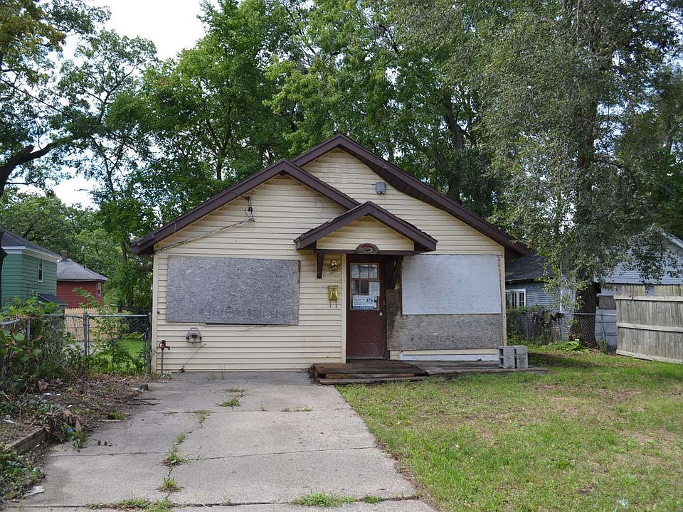 1st image of 2039 Stafford Ave SW