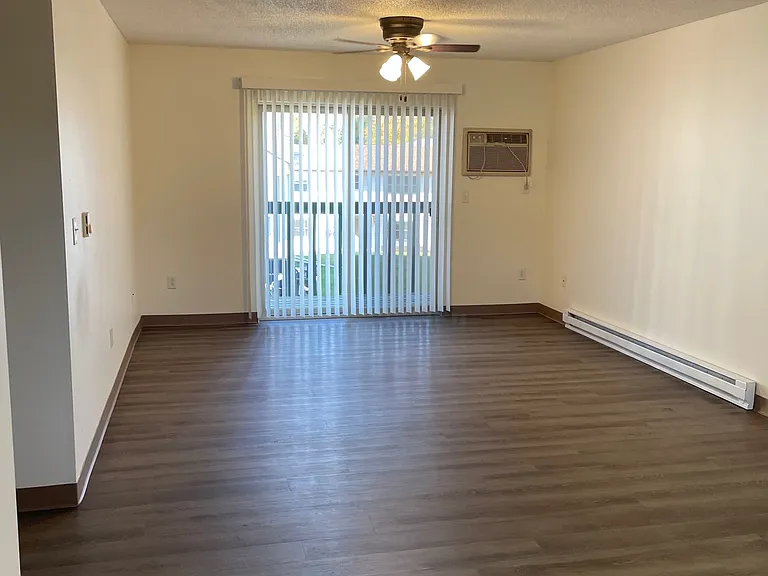 830 Union St — Photo 36