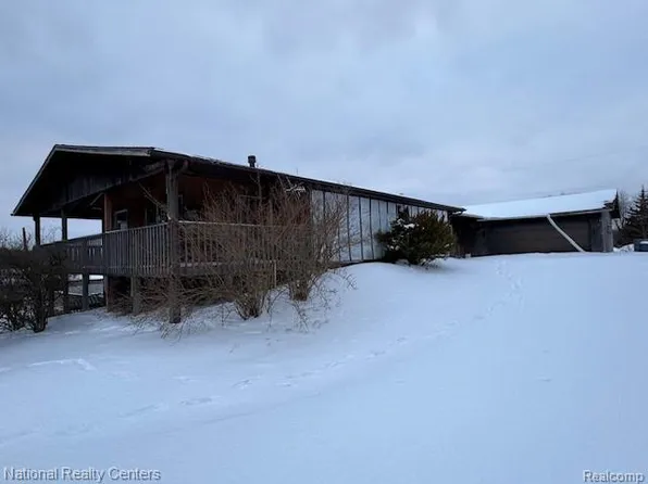 11253 Phal Rd, Grass Lake, MI 49240