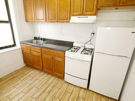 2nd image of 8605 Forest Pkwy #3