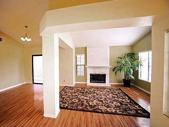 5th image of 32173 Michele Dr