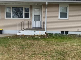 2017 E 20th St, Fremont, NE 68025