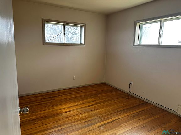 3rd image of 1514 S Avenue A