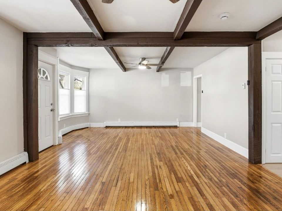 1st image of 117 Webster St