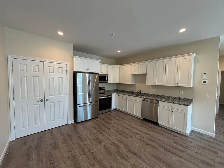 85 Lowell St — Photo 26