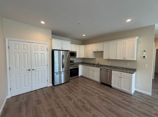 85 Lowell St, Peabody, MA 01960