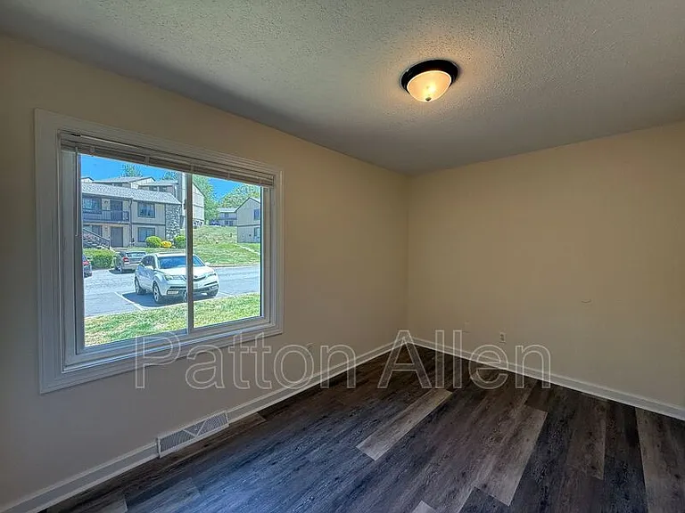 55 Dawnwood Cir — Photo 18
