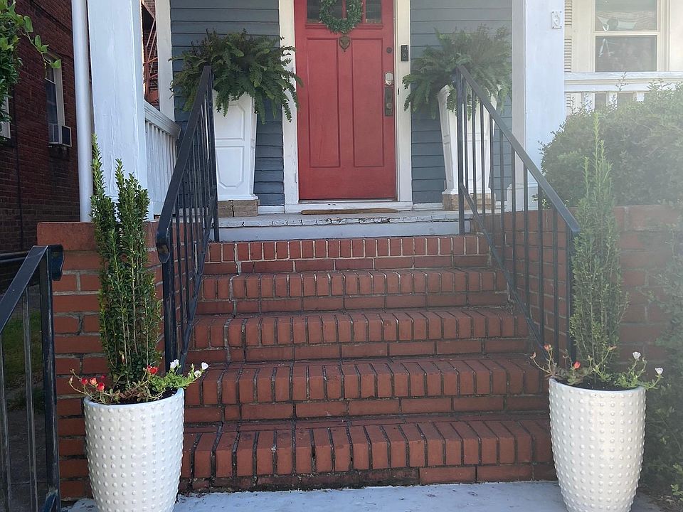 1st image of 822 Brandon Ave