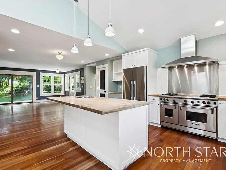 7617 NW Skyline Blvd — Photo 11