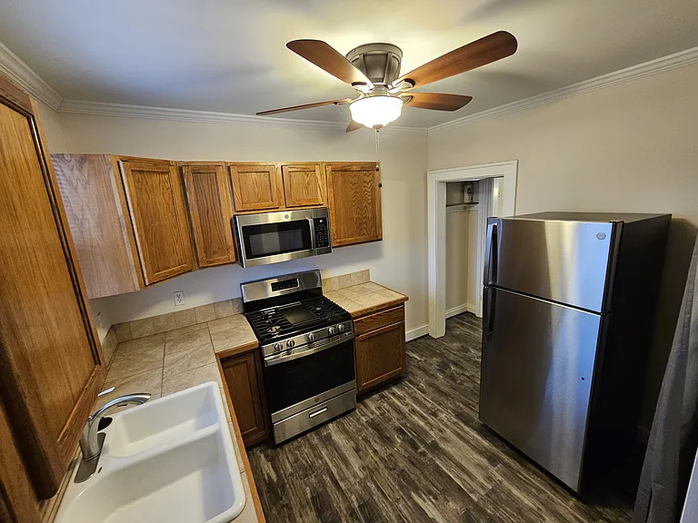 206 E Hudson St #206 — Photo 8