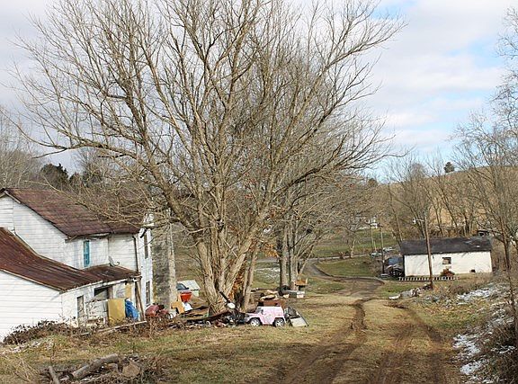 4th image of 31472 Rivermont Dr
