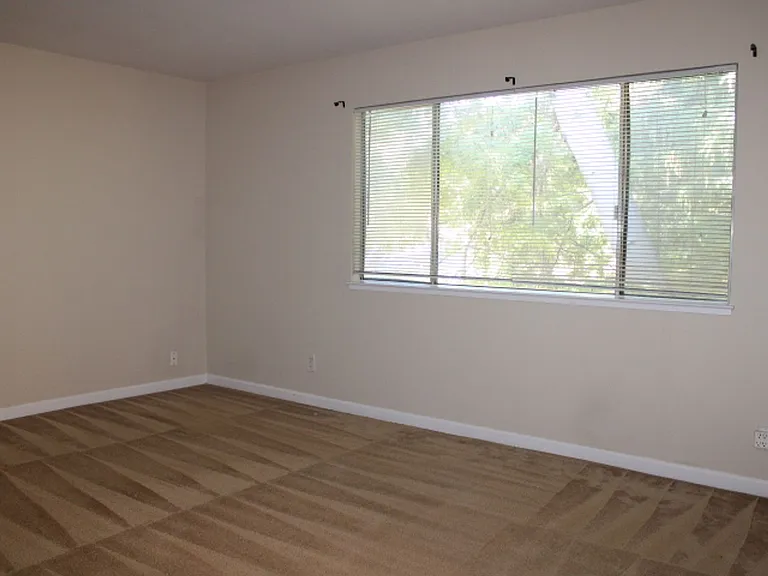 507 Chabre Ct — Photo 21