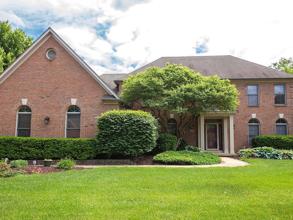 1st image of 396 Windcroft Dr