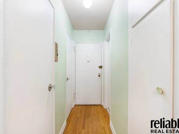 5235 Post Road image 4 of 9