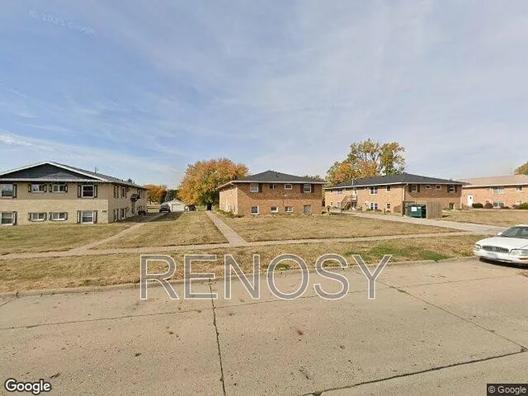 110 NW College Ave #6 — Photo 1