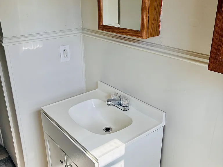806 Miller Ave — Photo 8