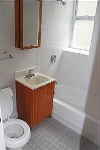 4th image of 3142 W Sunnyside Ave #2