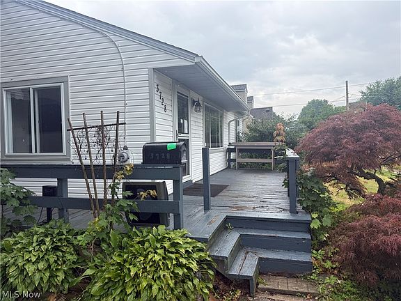 3rd image of 3728 Herbert St
