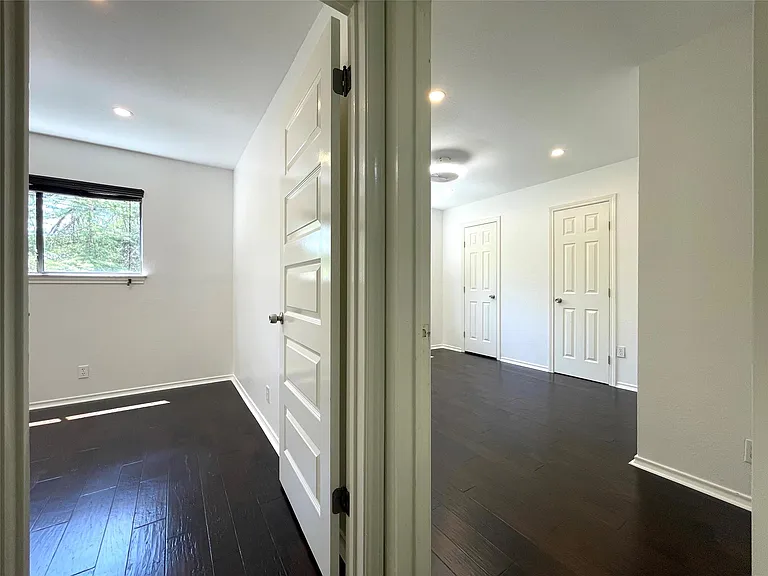 10431 Scotland Well Dr — Photo 30