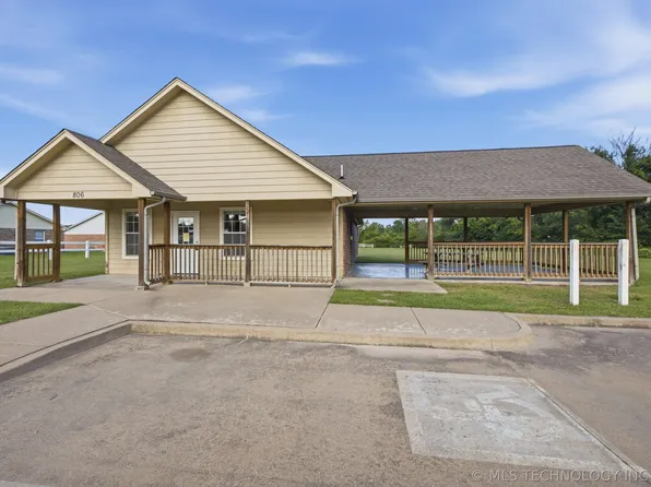 806 N 24th St, Muskogee, OK 74401