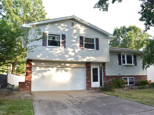 393 Tammery Dr, Tallmadge, OH 44278