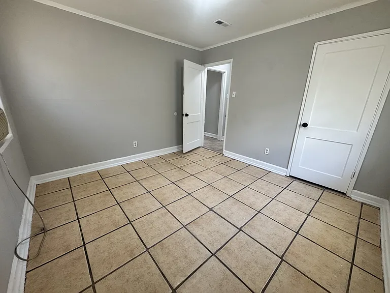 1770 Sugarloaf St — Photo 10