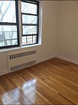 5th image of 27 Crooke Ave APT 5D