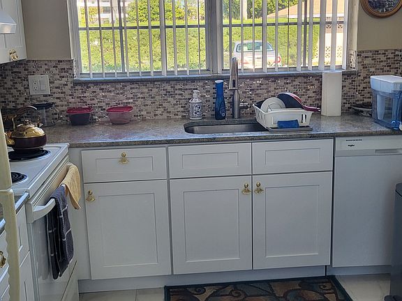 3rd image of 3575 S Ocean Blvd APT 112