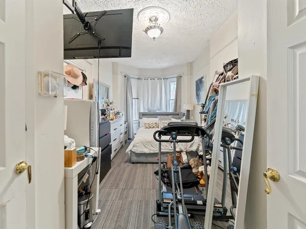 86 Clendenny Avenue image 11 of 14