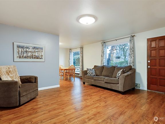 4th image of 1613 106th Street S