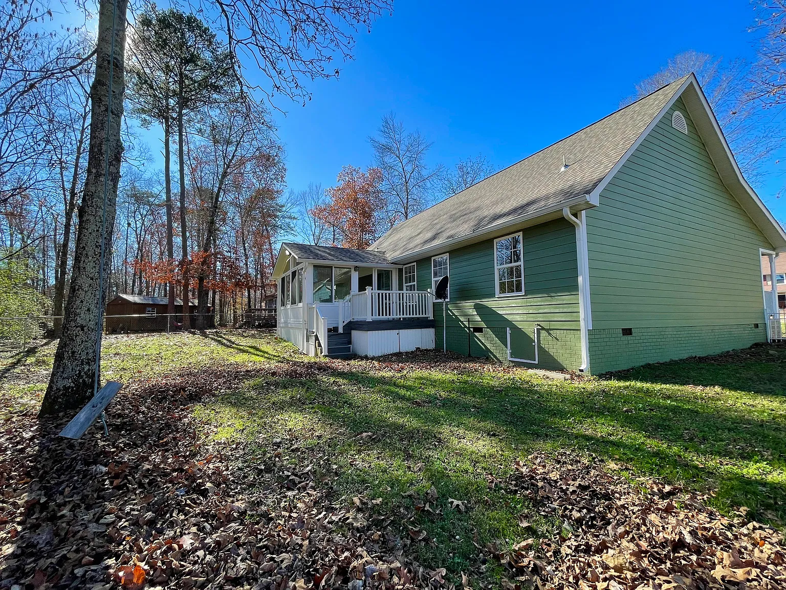3 bed, 1941 sqft, $2,325 — Photo 3