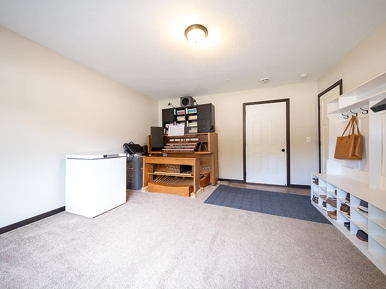 10240 3rd St NE #D — Photo 23