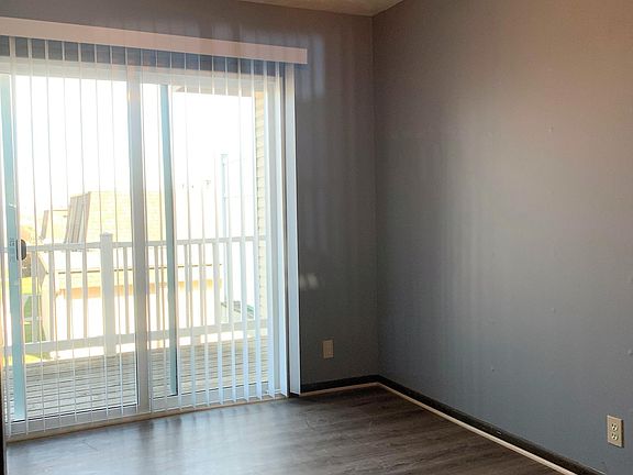 5th image of 7347 Ames Cir