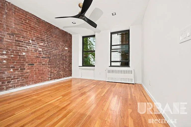 35 Grove St #1J — Photo 3