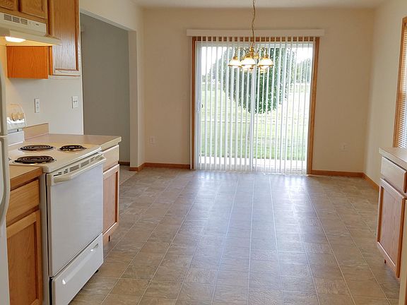 3rd image of 7320 Brandon Dr