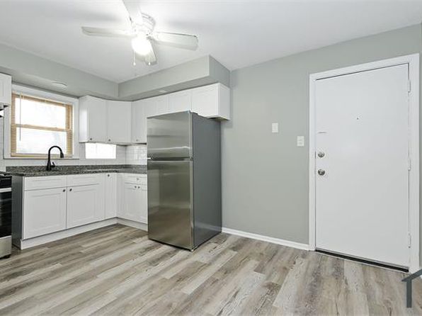 1518 W 99th St APT 1E