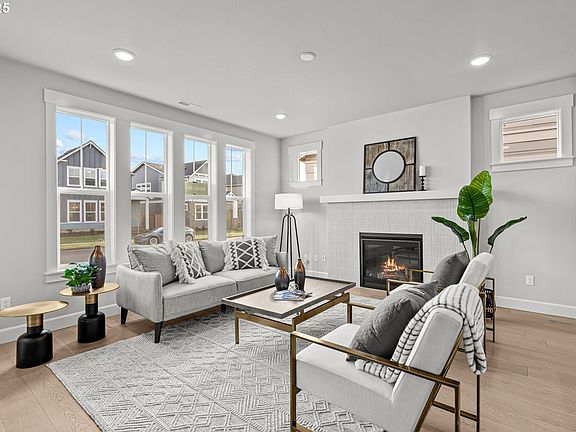 5th image of 3421 SE 82nd Ave