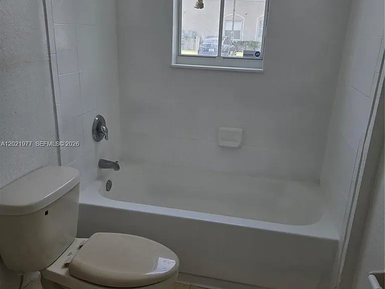 2755 SE 16th Ave #103 — Photo 6