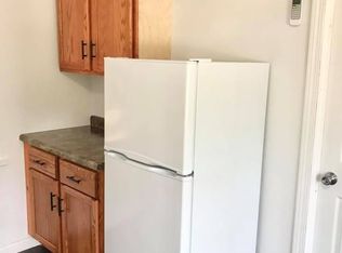 1000 W Cumberland Rd #8, Saint Elmo, IL 62458